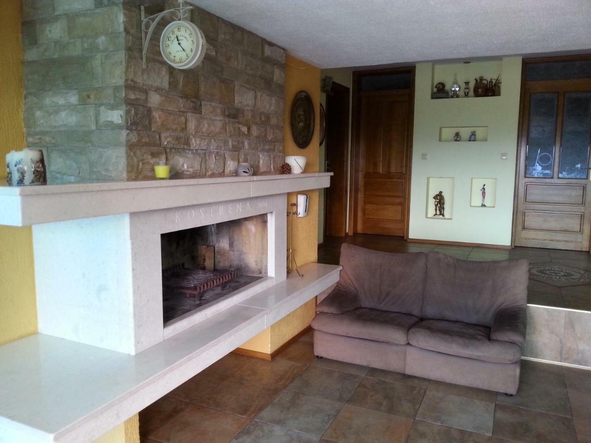 Apartment Nella Кострена Екстер'єр фото